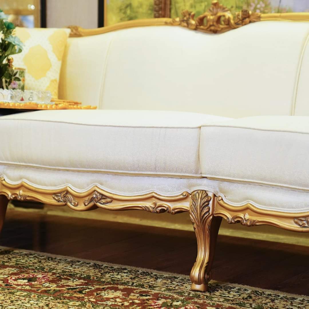 Wooden Crazy Classic Chinioti Sofa