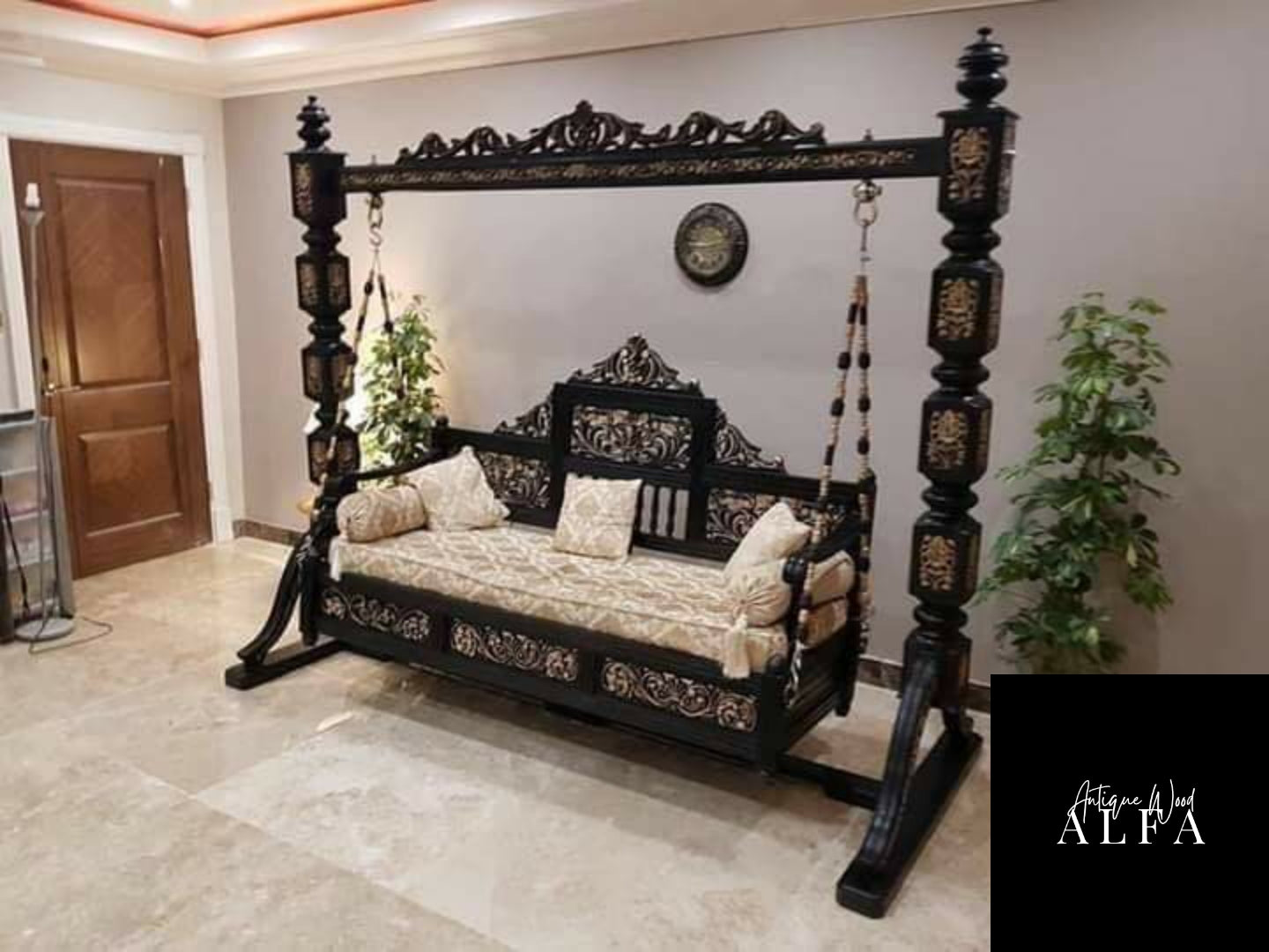 The Royal Cradle Swing