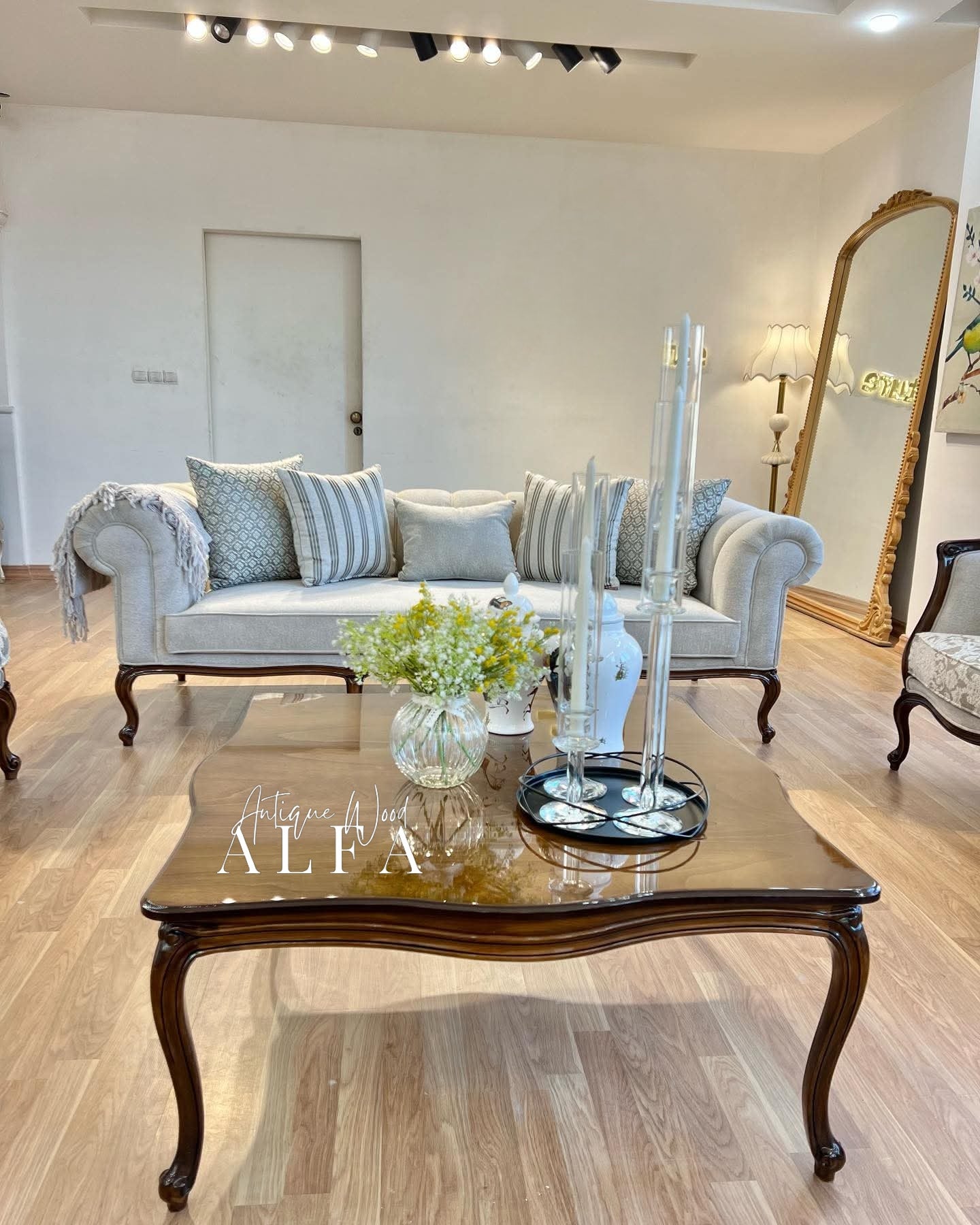 The Alfa Emperor Sofa Set